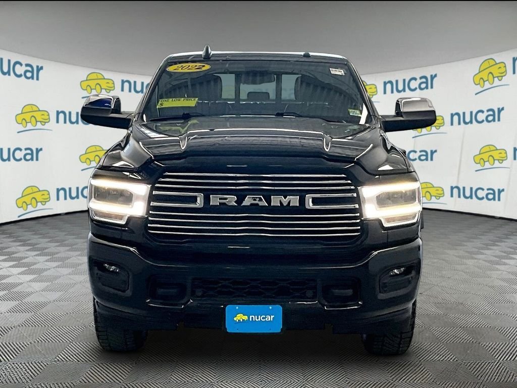 Used 2022 Diamond Black Crystal Pearlcoat Ram Laramie image 2