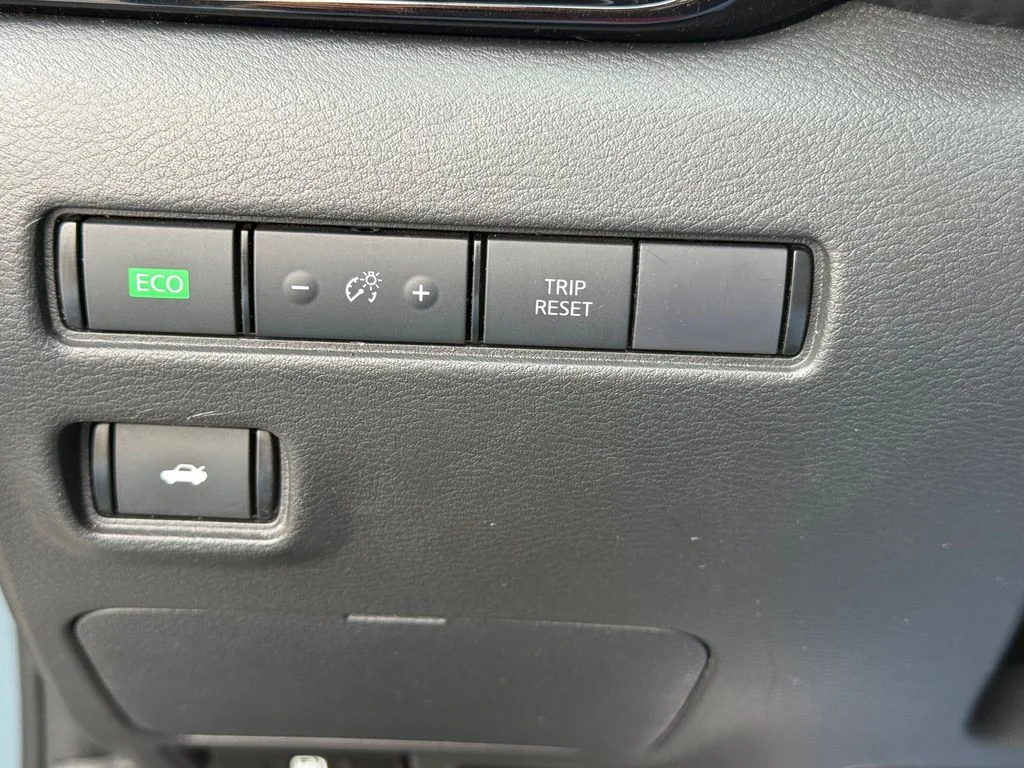Used 2024 Gray Nissan SV image 19