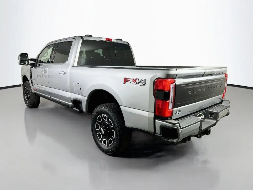 New 2027 Iconic Silver Metallic Ford Platinum image 10