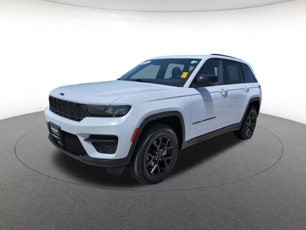 Used 2025 White Jeep Altitude X image 19