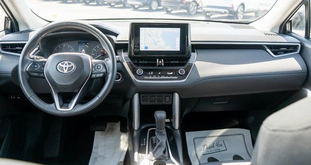Used 2023  Toyota LE image 15