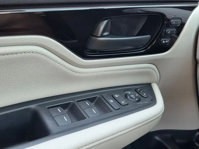 2026 Honda Odyssey Touring - Photo 26
