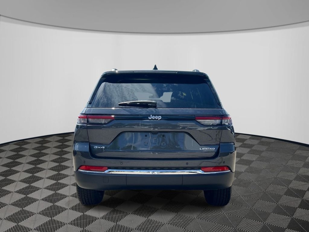 Used 2025 Gray Jeep Limited image 4
