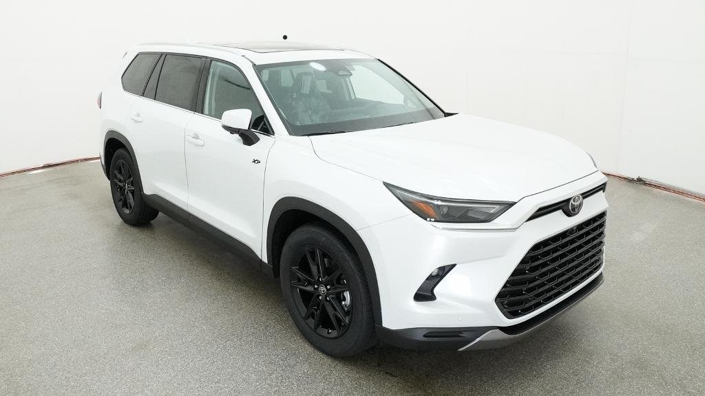 Certified Used 2026 WIND CHILL PEARL Toyota  image 40