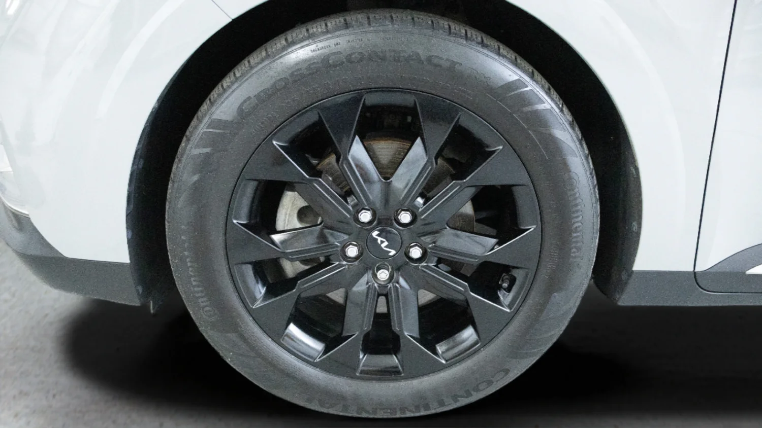 Used 2024 Silver Kia SX Prestige image 9