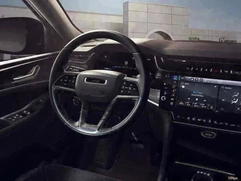 New 2026 Bright White Clear-Coat Exterior Paint Jeep Altitude image 21