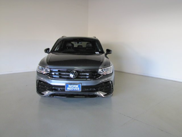Used 2023 Gray Volkswagen SE R-Line Black image 2