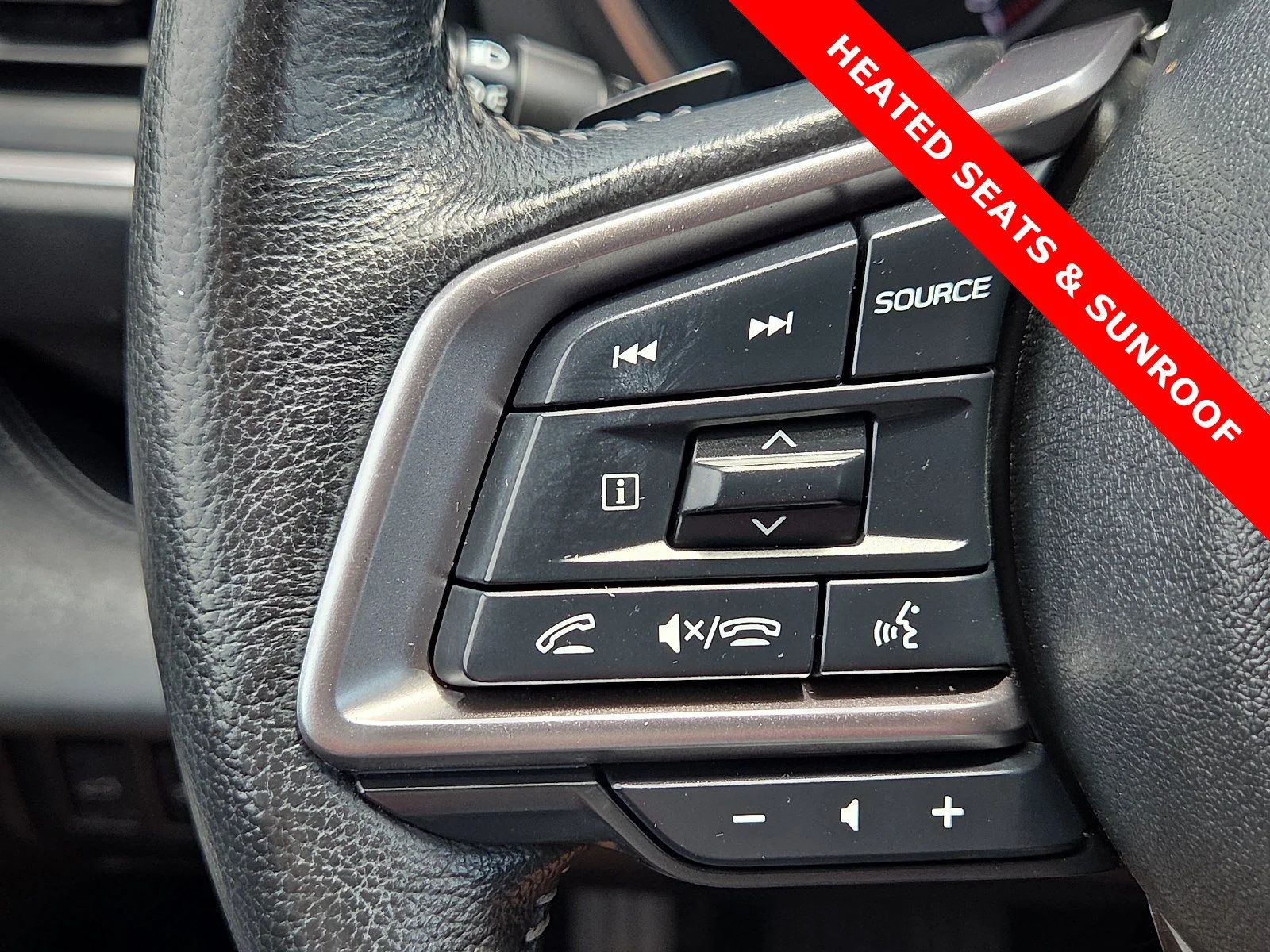 Used 2023 Ice Silver Metallic Subaru Limited image 22