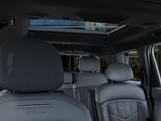 New 2027 White Kia X-Line SX image 27