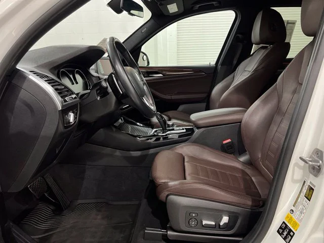 Used 2018 White BMW xDrive30i image 9