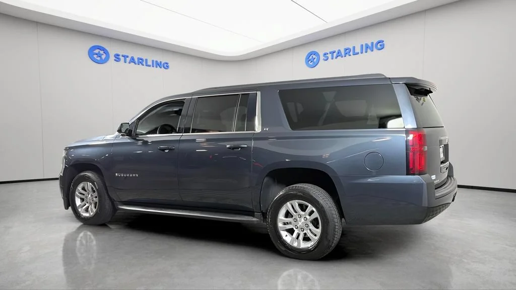 Used 2019 SHADOW GRAY METALLIC Chevrolet LT image 4