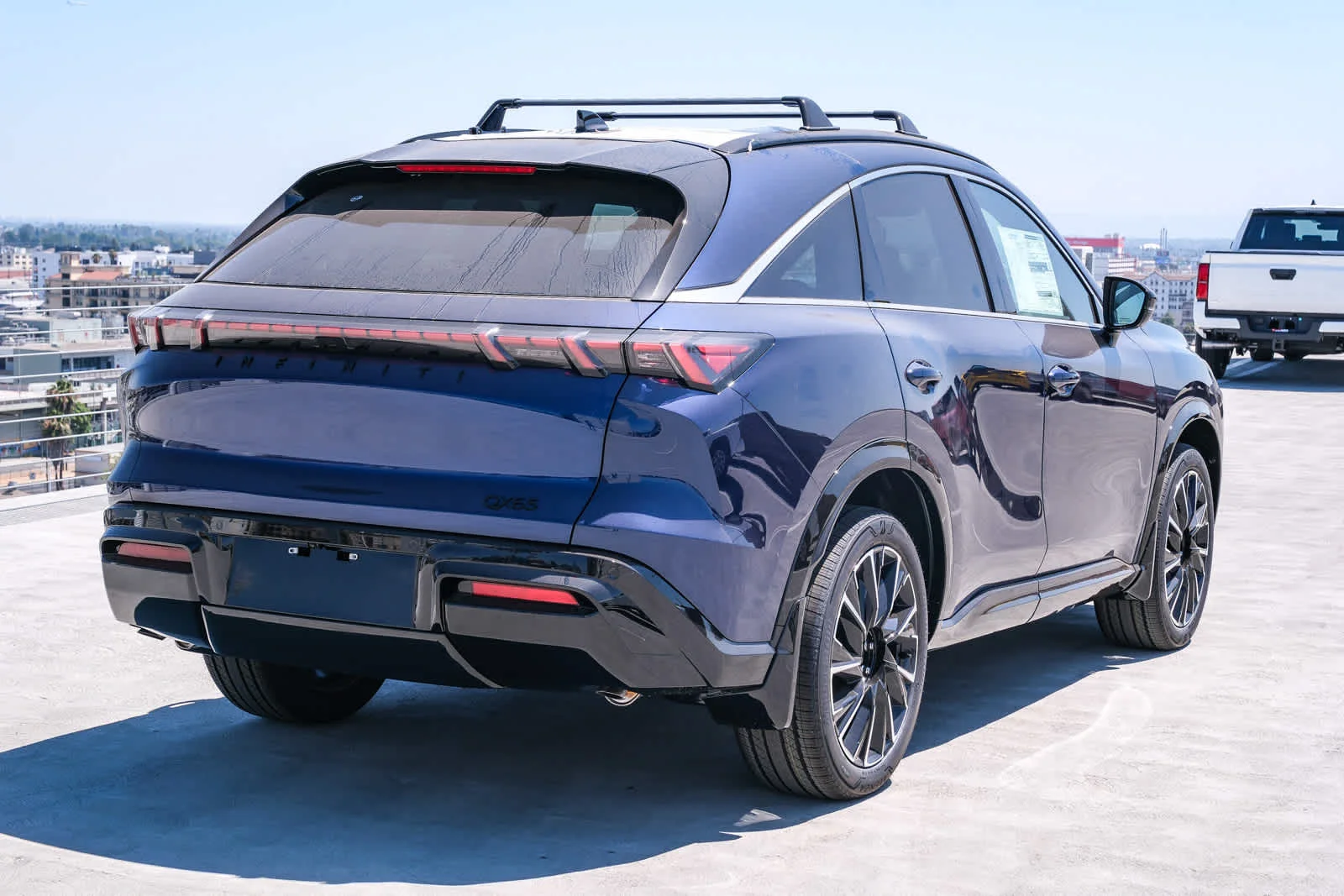 New 2027 GRAND BLUE INFINITI Autograph AWD image 4