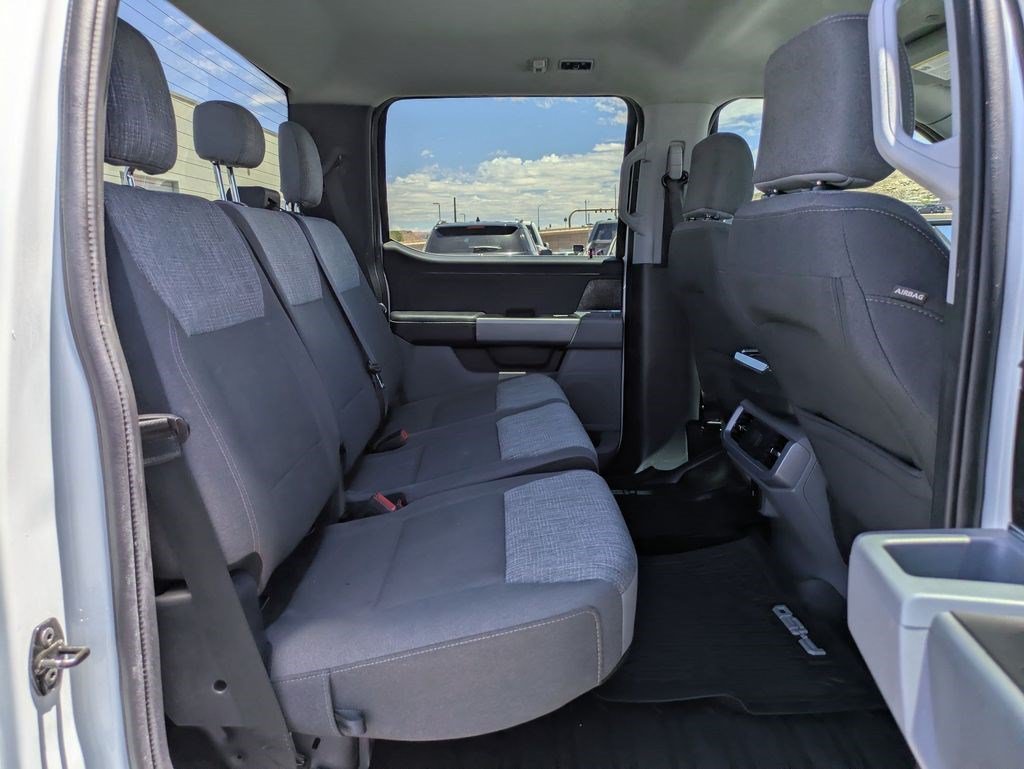 Used 2022 Oxford White Ford XLT image 28