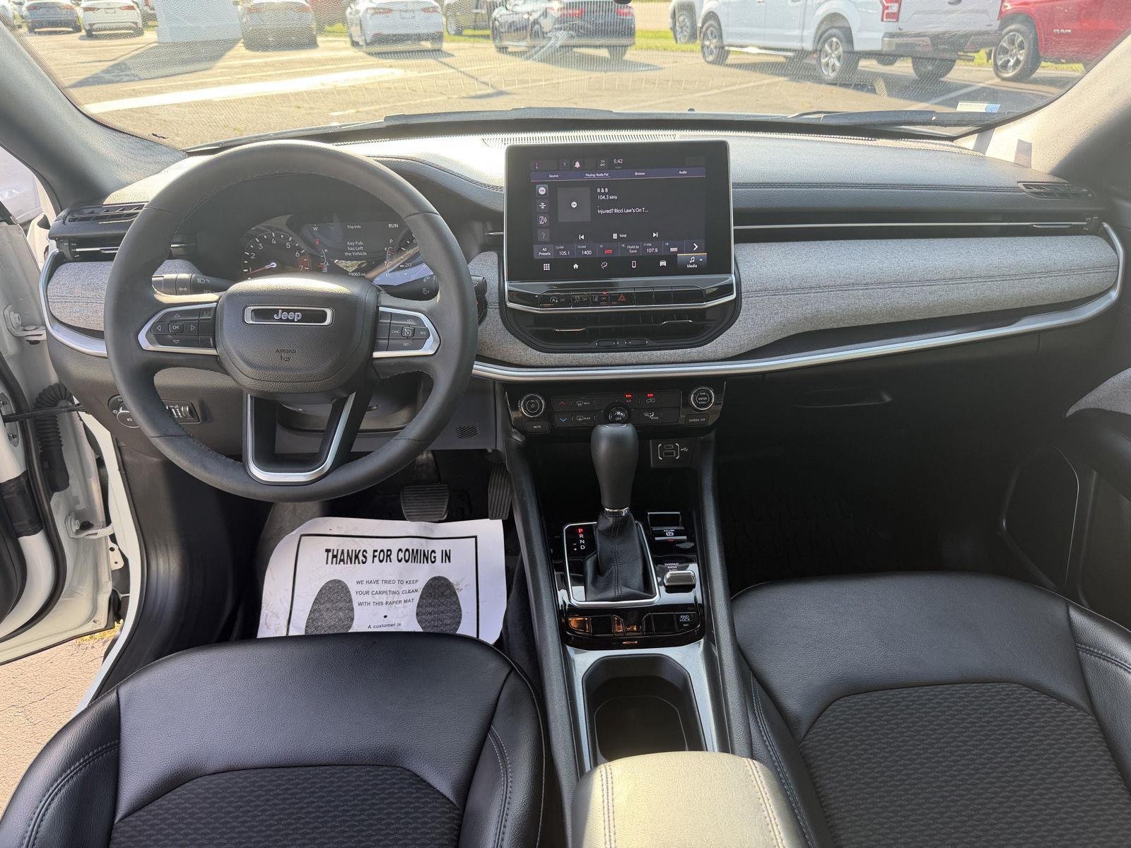 Used 2023 Bright White Clearcoat Jeep Latitude image 16