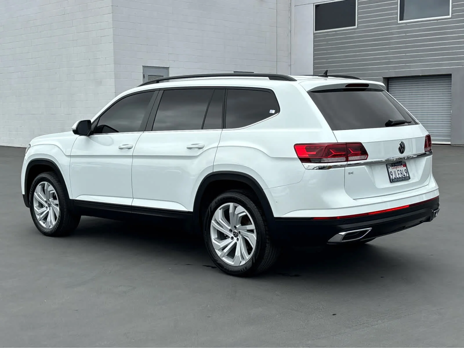 Certified Used 2023 Pure White Volkswagen 2.0T SE w/Technology image 5