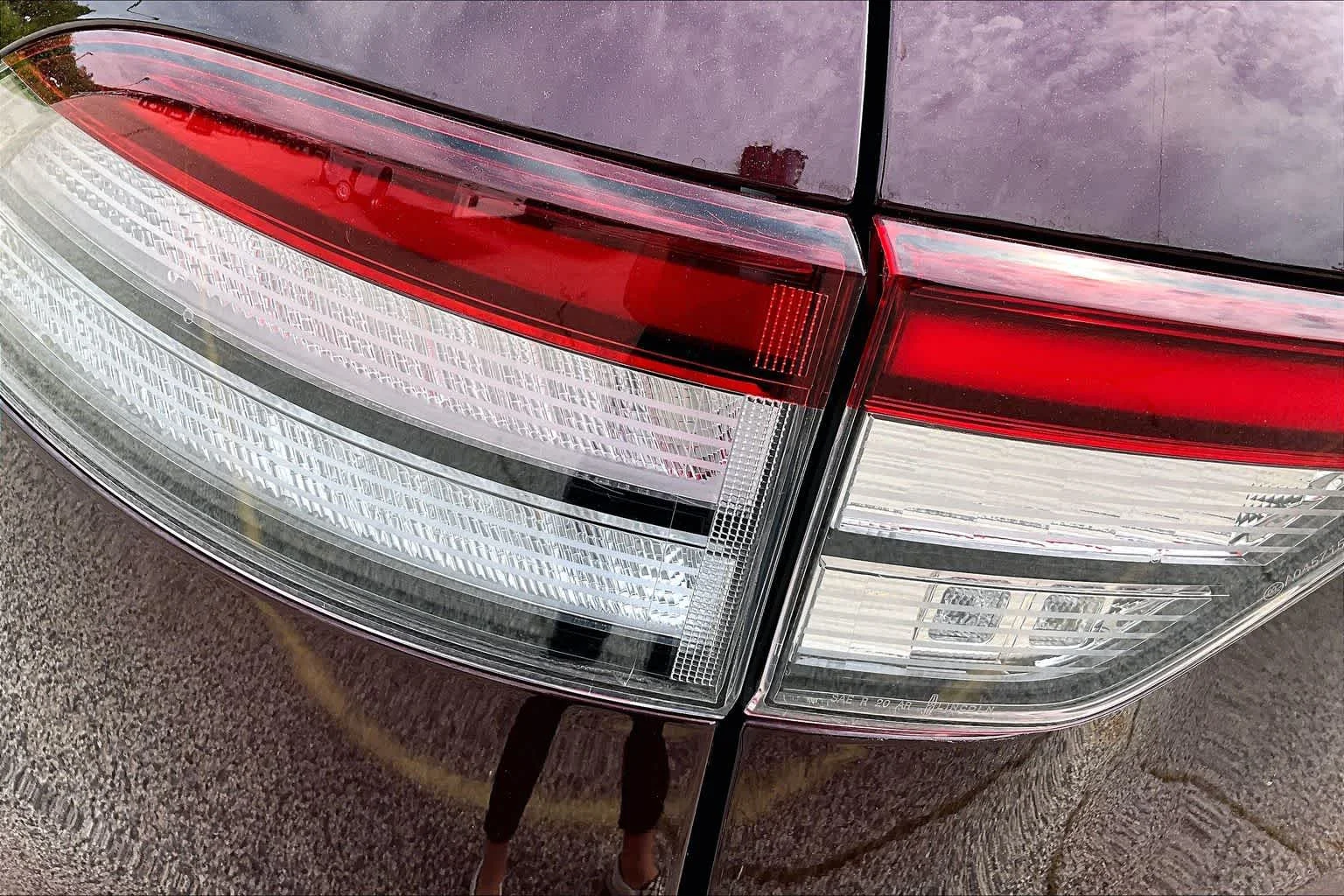 Used 2022 Burgundy Velvet Metallic Tinted Clearcoat Lincoln Grand Touring image 28