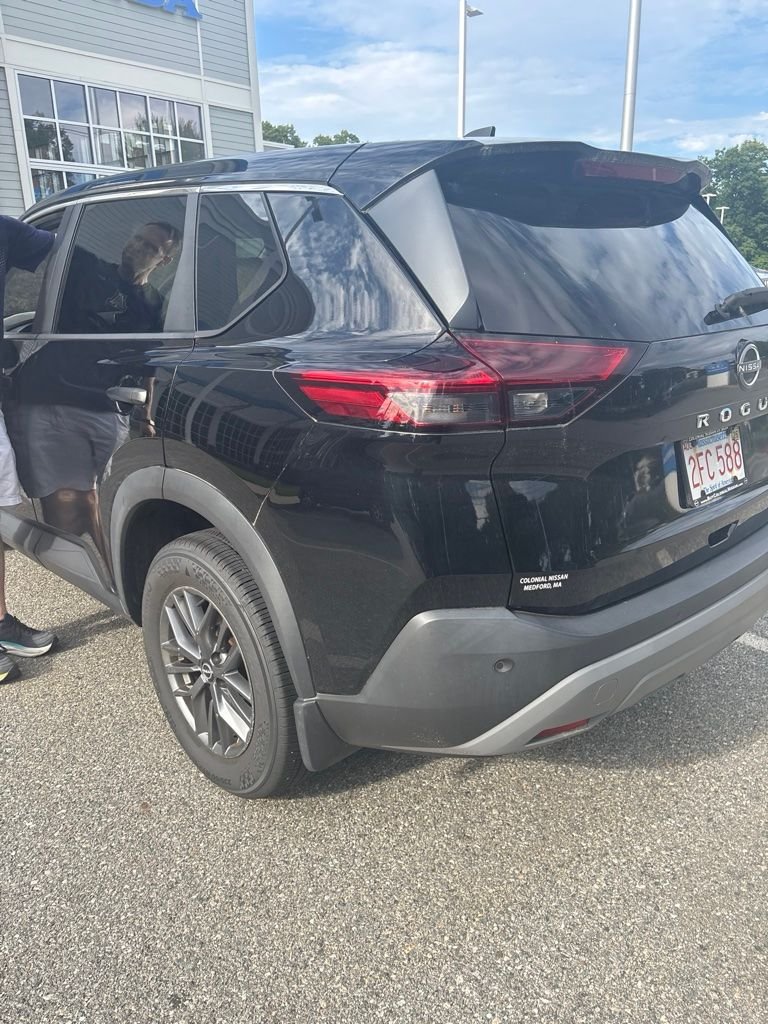 Used 2023 Black Nissan S image 3