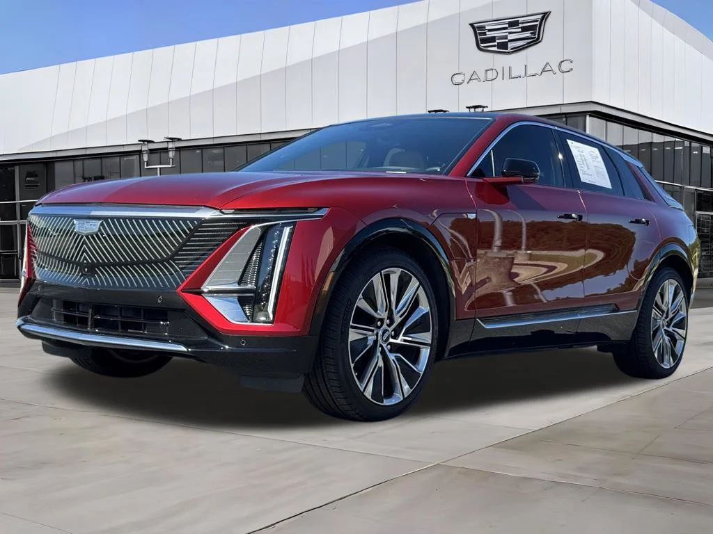 Used 2026  Cadillac Signature Luxury image 5