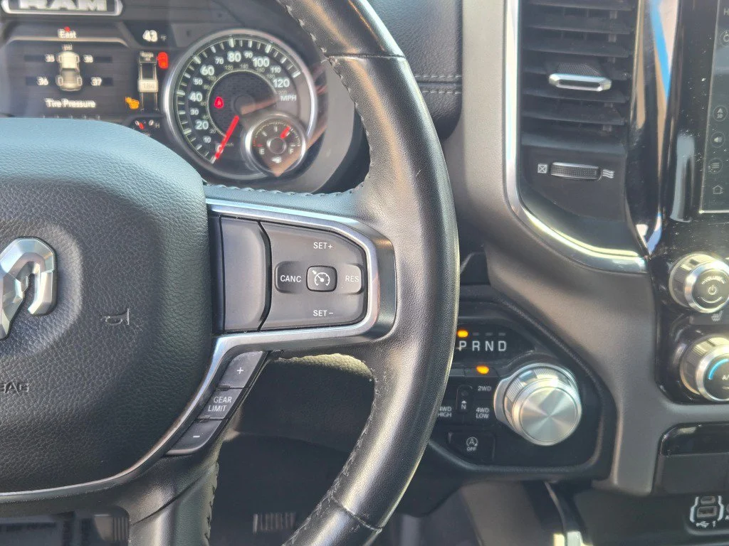 Used 2024 Silver Ram Laramie image 32