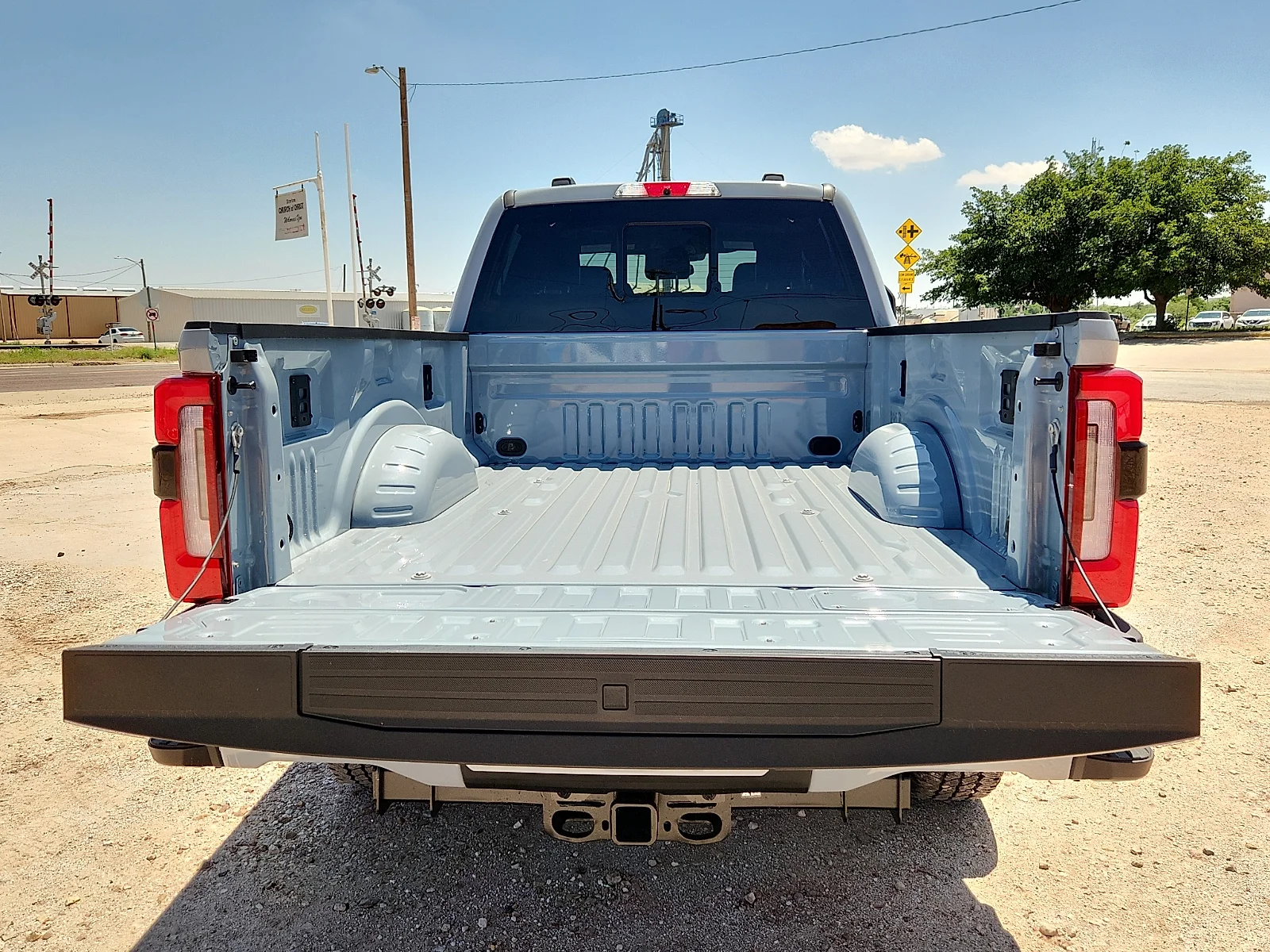 New 2026 Glacier Gray Metallic Tri-Coat Ford F-250® Platinum® image 12