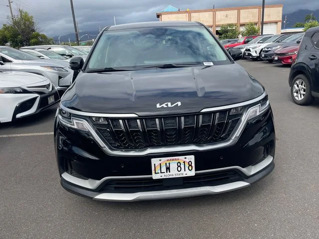 Used 2022 Black Kia EX image 2