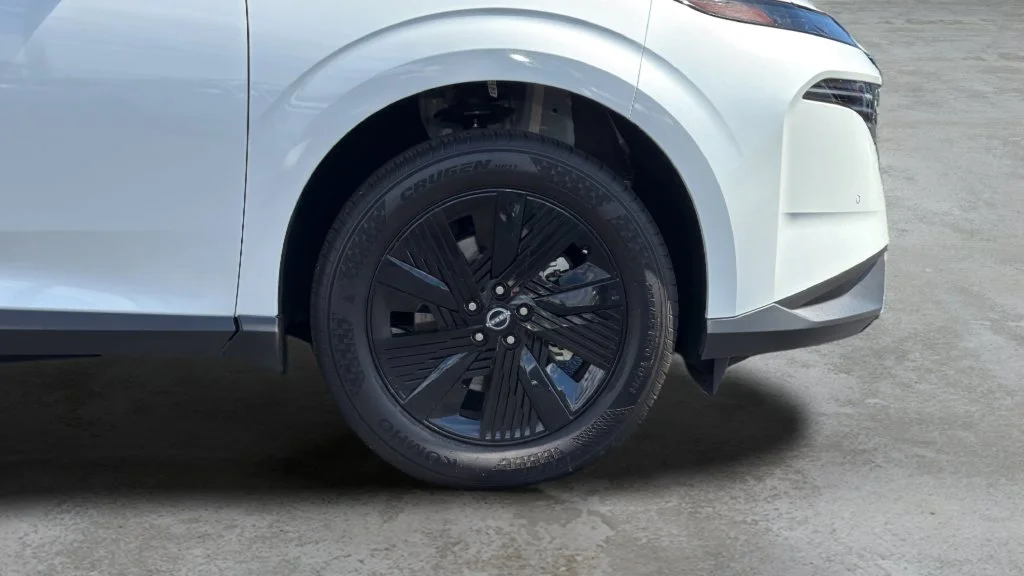 Used 2025 White Nissan SV image 33