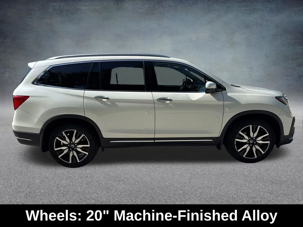 Used 2019  Honda Touring image 6
