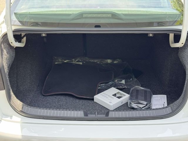 New 2026 White Volkswagen 2.0T Autobahn image 29