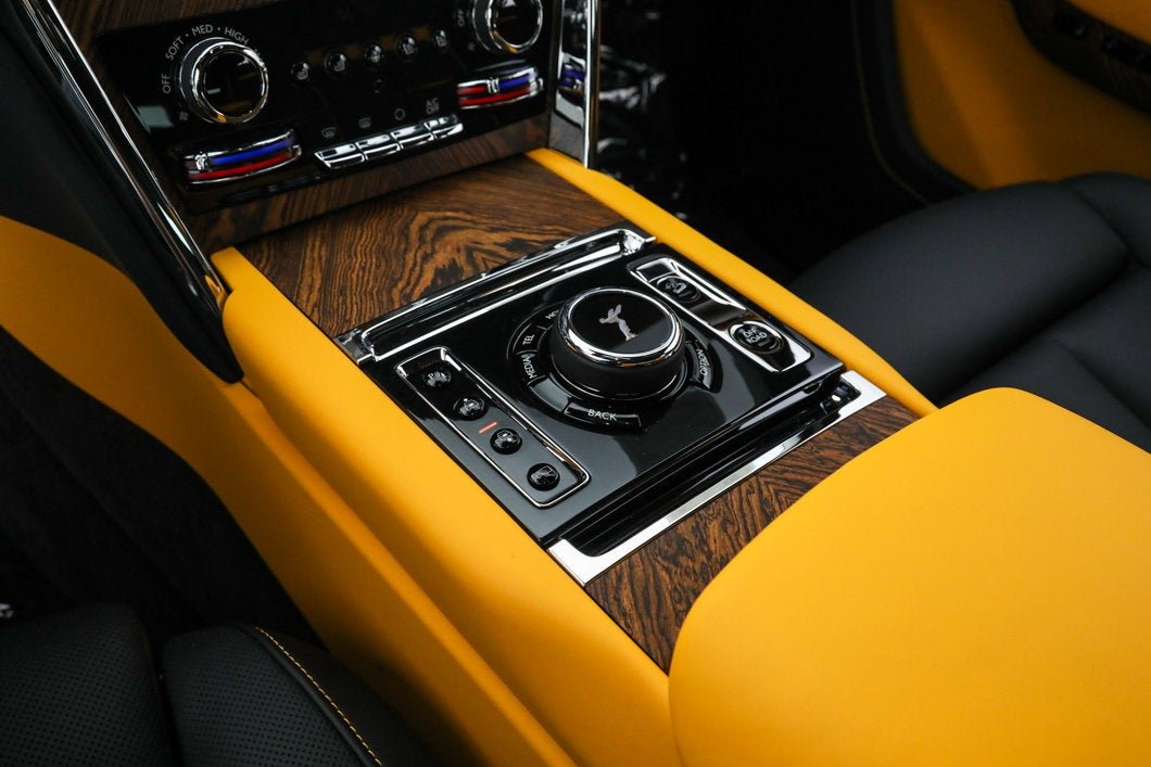 Used 2025 Brown Rolls-Royce  image 35