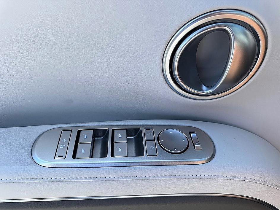 New 2026 Creamy White Pearl Hyundai SEL AWD image 15