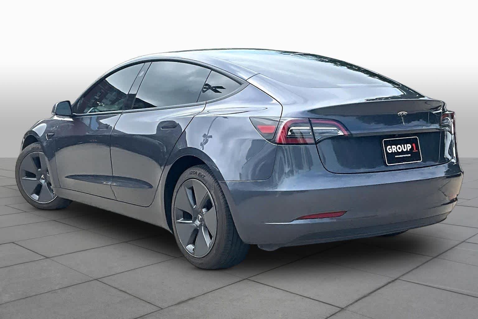 Used 2023 Deep Blue Metallic Tesla  image 11