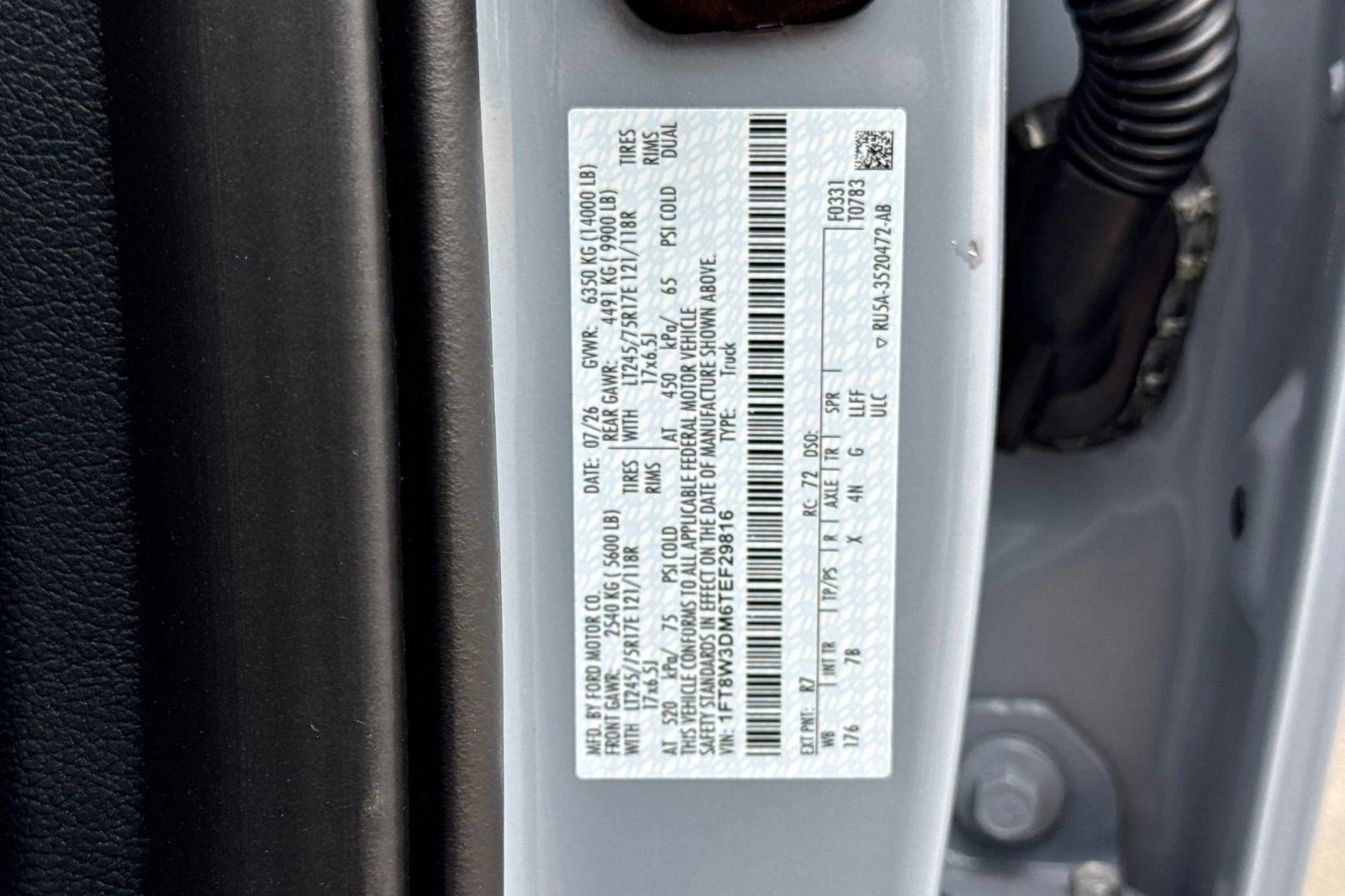 New 2026 Glacier Gray Metallic Tri-Coat Ford F-350® Platinum® image 30