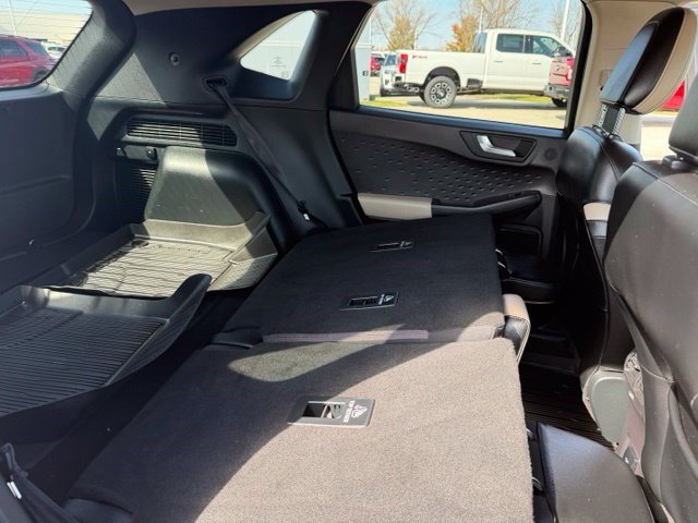 Used 2020 Magnetic Ford Titanium image 35