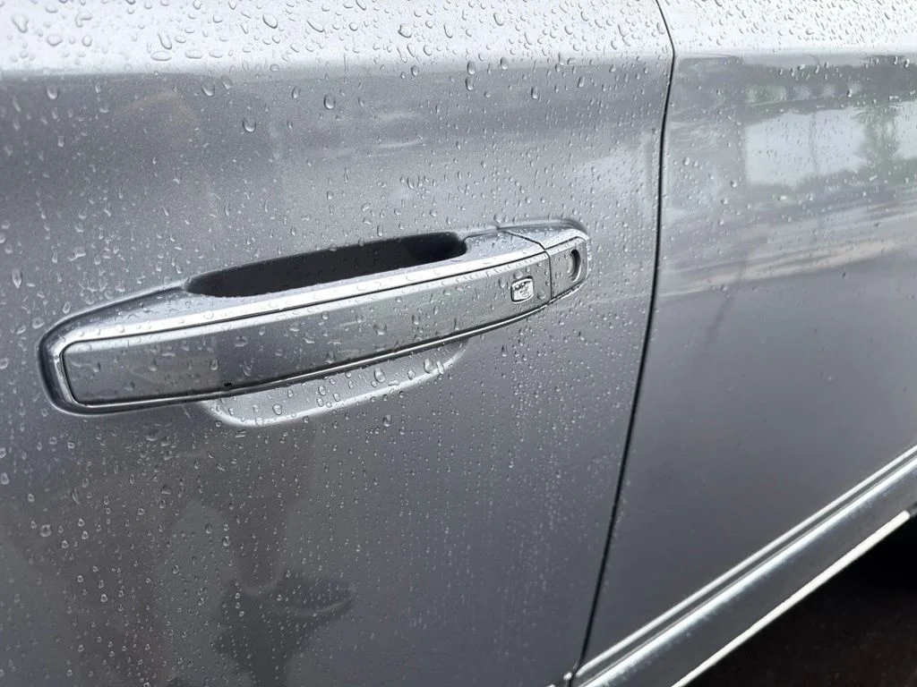 Used 2018 Gray GMC Denali image 13