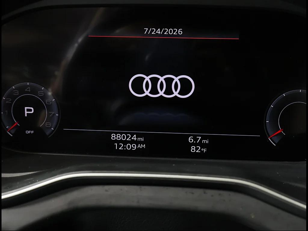 Used 2022 Daytona Gray Pearl Effect Audi 2.0T quattro Premium Plus S line image 9