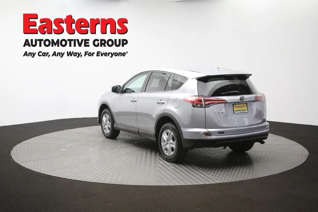 Used 2018 Silver Toyota LE image 63