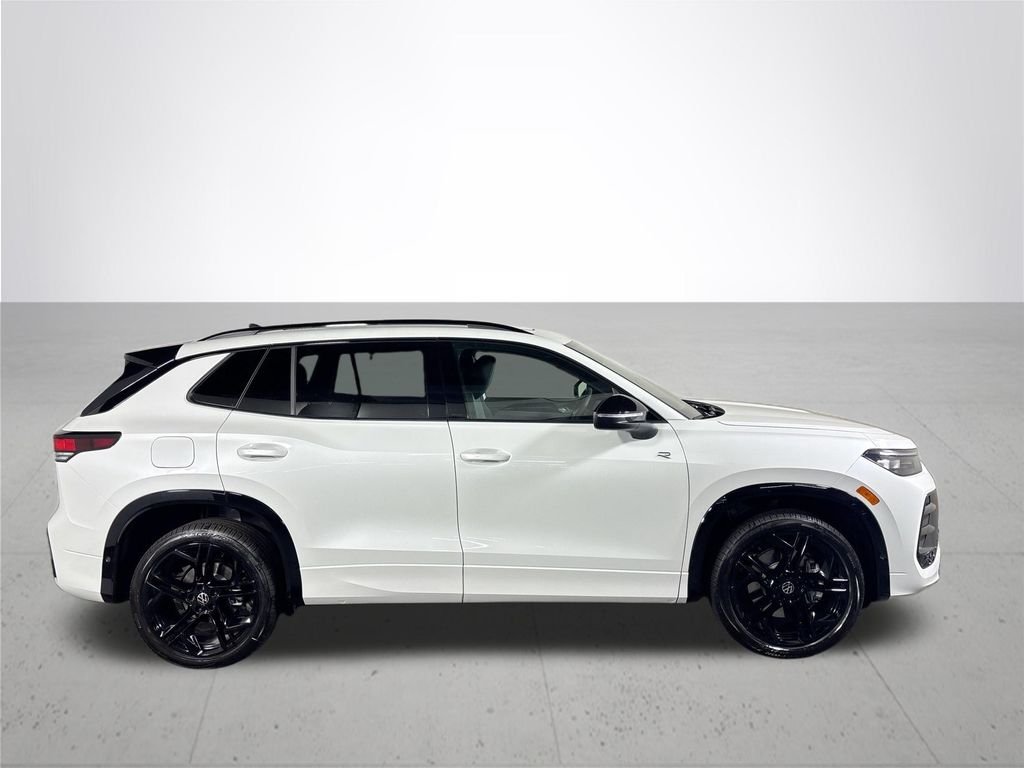 New 2026 Opal White Pearl Volkswagen SE R-Line Black image 5