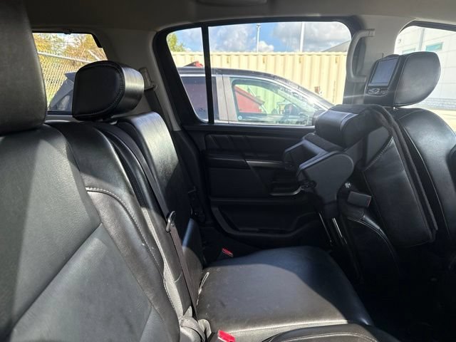 Used 2015 Burgundy Nissan Platinum image 3