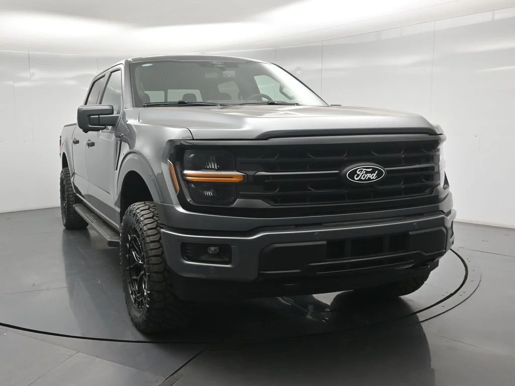 New 2026 Carbonized Gray Metallic Ford XLT image 24