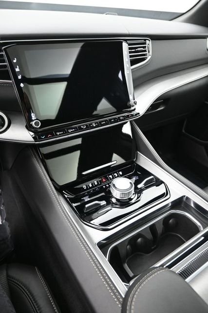 New 2026 Fathom Blue Pearl-Coat Exterior Paint (Late Availability) Jeep Limited Reserve image 9