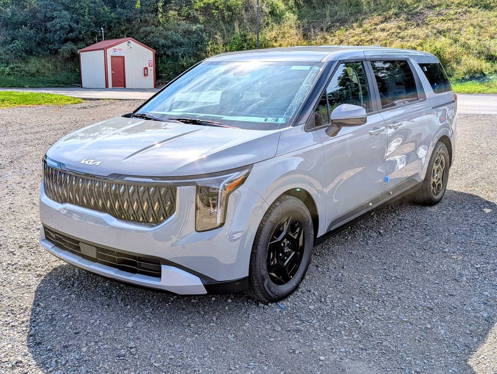 2027 Kia Carnival LXS