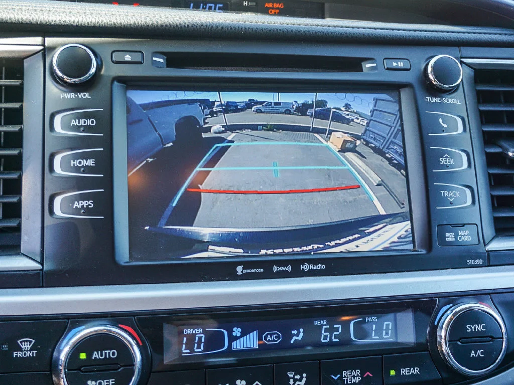 Used 2019 Black Toyota XLE image 23