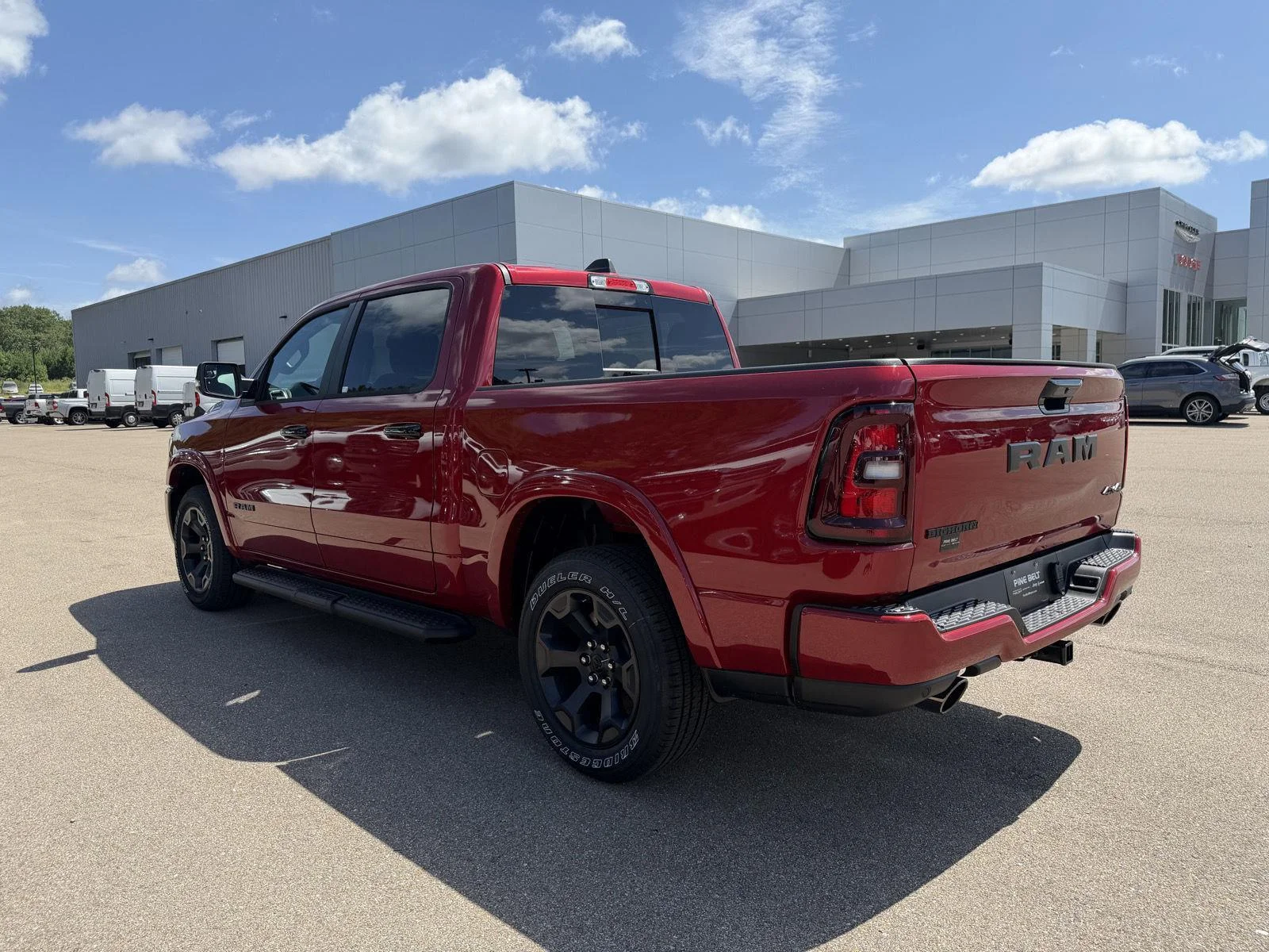 New 2026 Molten Red Pearl-Coat Exterior Paint RAM Big Horn image 4