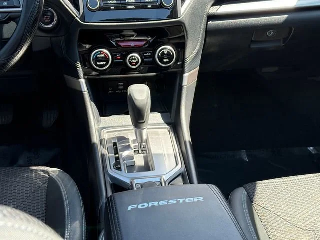 Used 2022 Magnetite Gray Metallic Subaru Premium image 17