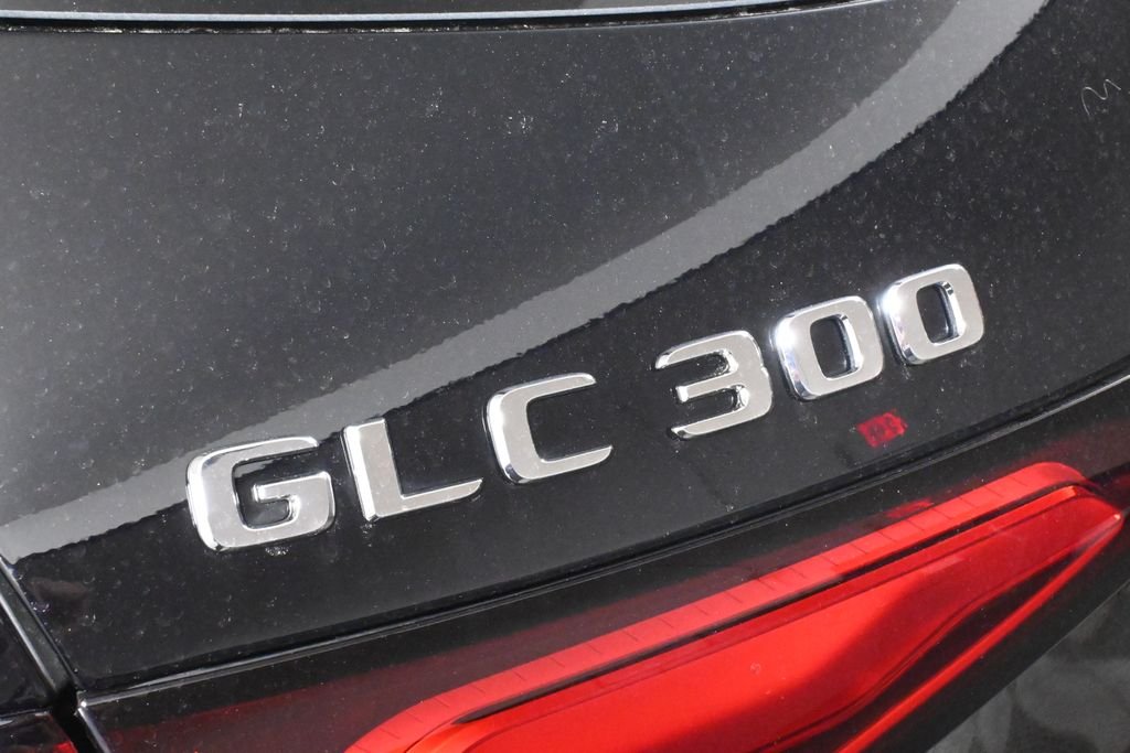 Used 2026 Black Mercedes-Benz GLC 300 image 36