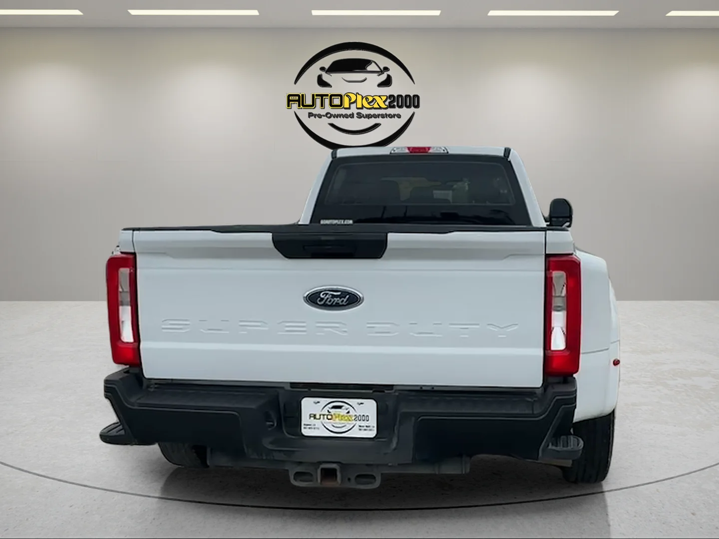 Used 2024 White Ford XL image 6