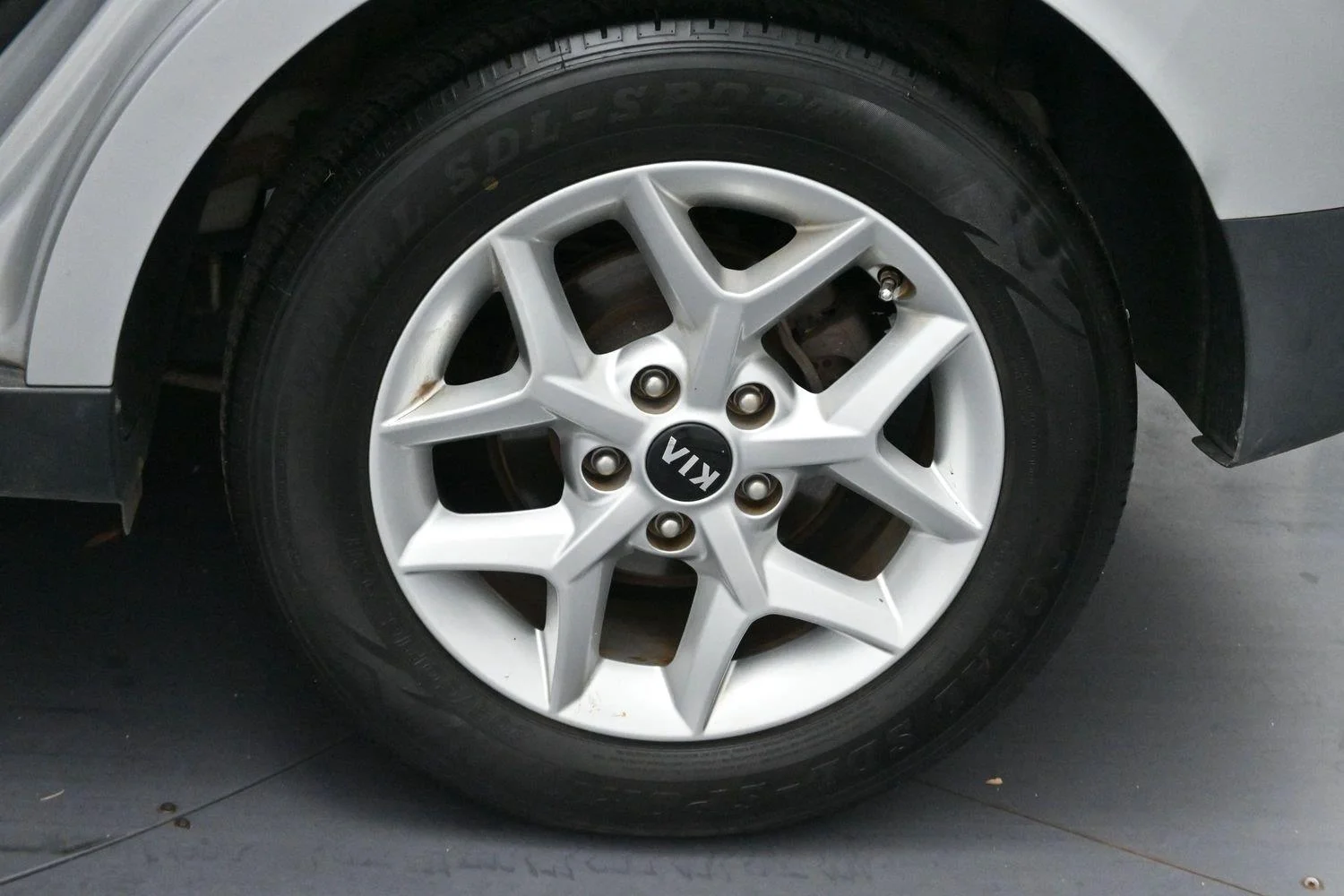 Used 2020 Sparkling Silver Kia S image 29