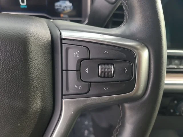 Used 2023 Sterling Gray Metallic Chevrolet LT image 25
