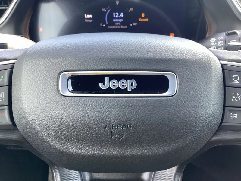 New 2027 High Gloss Black Jeep Laredo X image 31