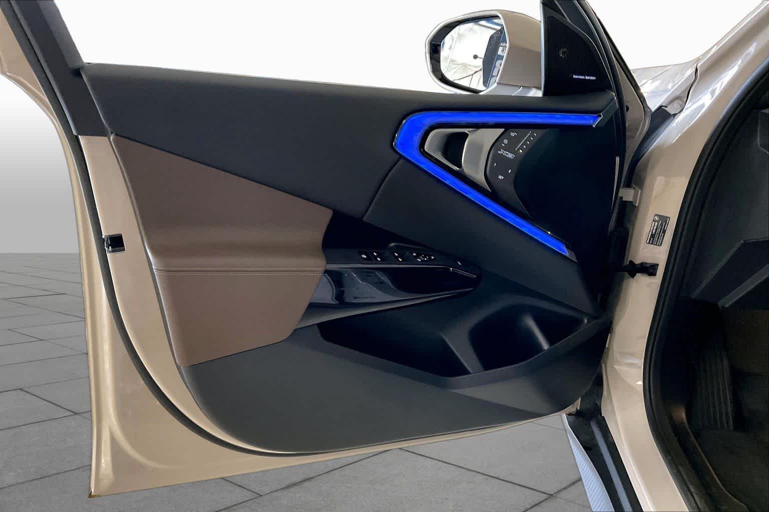 New 2026 Dune Grey Metallic BMW 30 xDrive image 10
